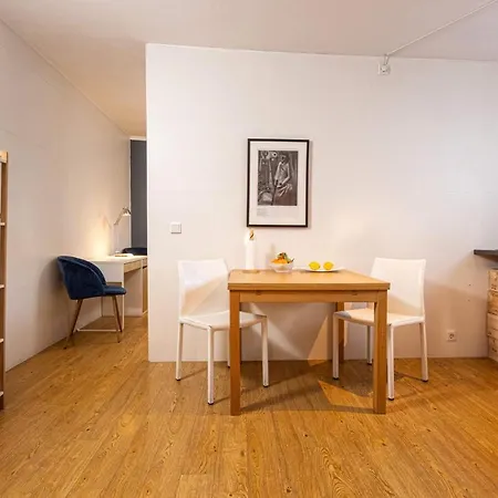 Ferienwohnung Downtown Sanctuary With Private Entrance Reykjavík Exterior foto