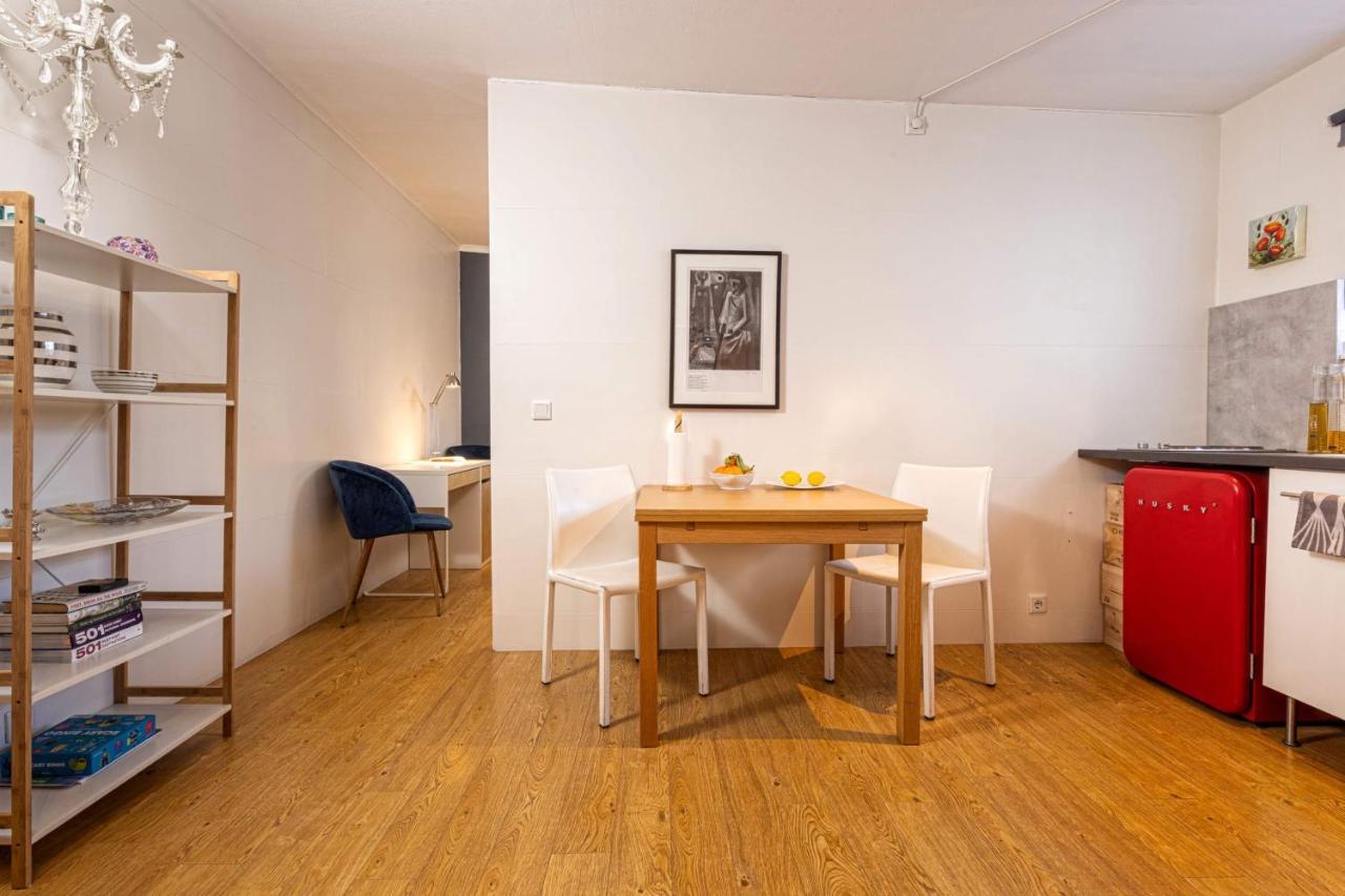Íbúð Downtown Sanctuary With Private Entrance *